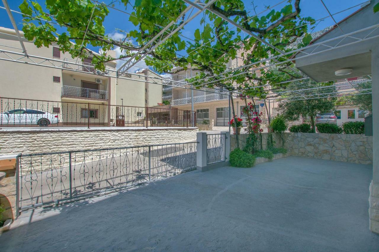 Apartments Kristina Omiš Exteriér fotografie